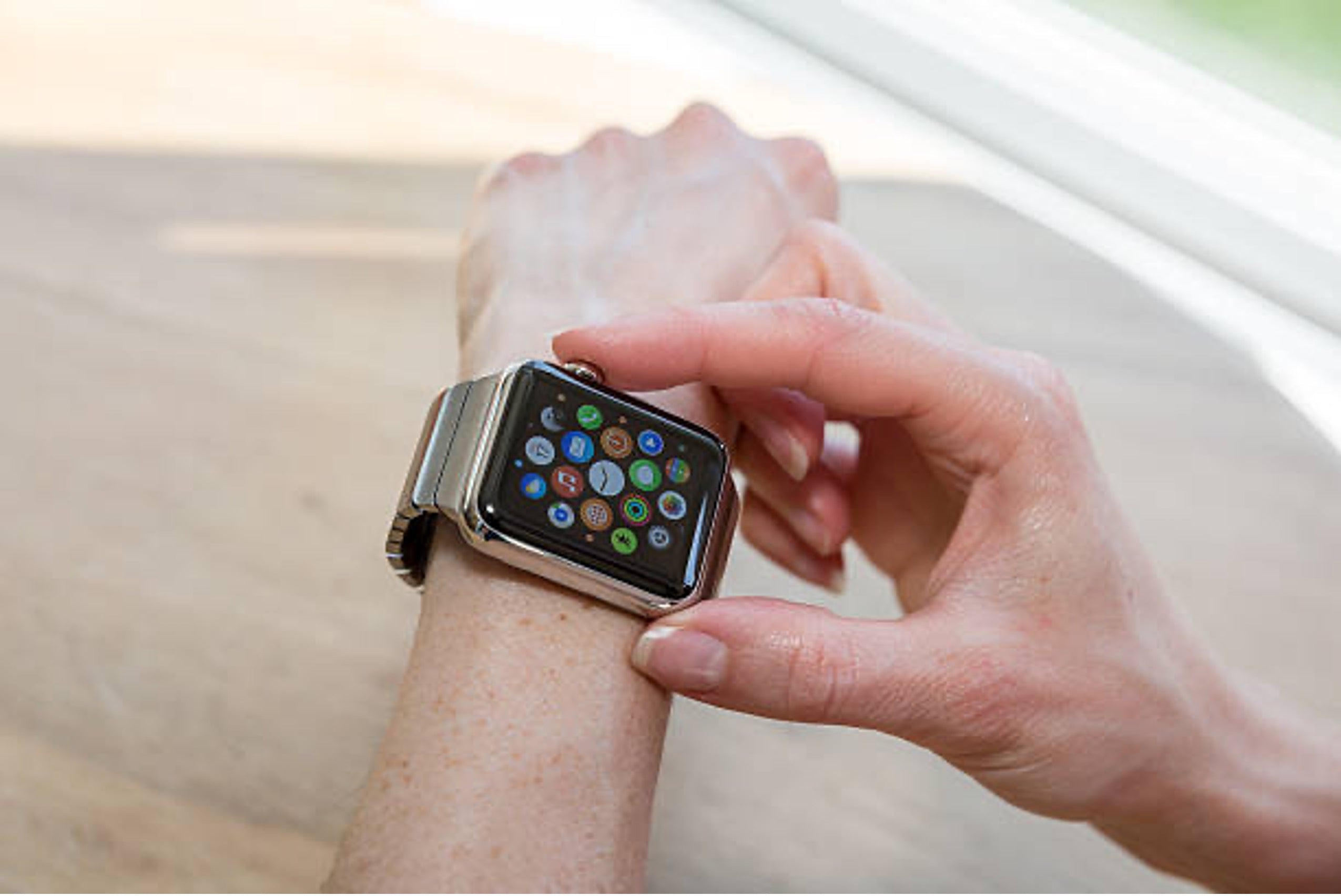 Bandwerk vs Monowear vs Robust Watch Bands: Features, Prices, Pros & Cons