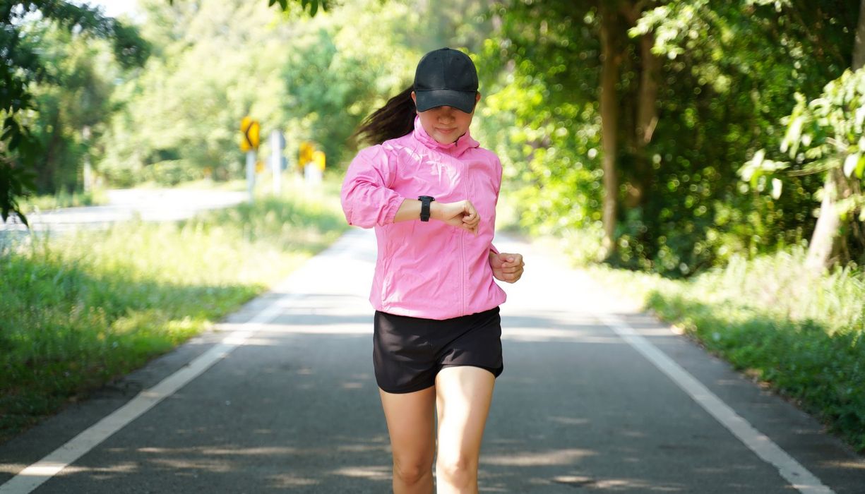 Best Apple Watch Ultra Bands for Running: Cost, Comfort & Sweat Compared