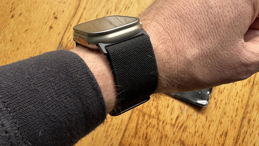 Customer review photo from Ricardo Fonseca: Active Stretch Band worn on the wrist with an Apple Watch